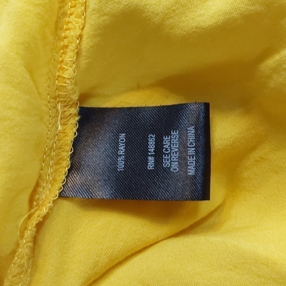 Torrid  Womens Sleeveless Button down Tie Front Yellow/ Mustard Top Sz.0 - Picture 8 of 9